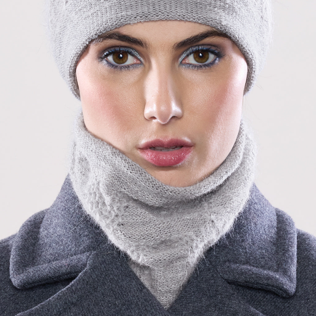 Women's winter Chevron Collar shown in the colour cloud.