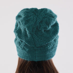 Women's winter Aries Ribbon Hat shown in the colour clover.