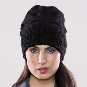 Women's winter Chevron Shield Hat shown in the colour onyx.