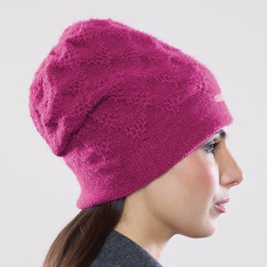 Women's winter Alexsis Ribbon Hat shown in the colour fuchsia.