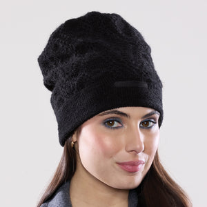 Women's winter Pavo Ribbon Toque shown in the colour onyx.