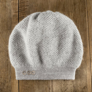 Lyra Cogwheel winter hat in light grey