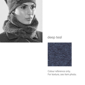 Women's winter Little Nakiska Loop Scarf shown in the colour deep teal.