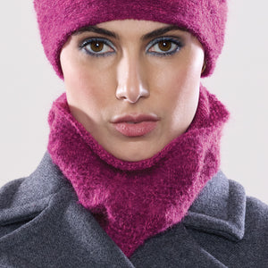 Women's winter Little Nakiska Loop Scarf shown in the colour magenta.