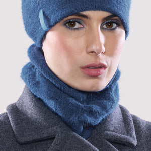Women's winter Chevron Collar shown in the colour denim.