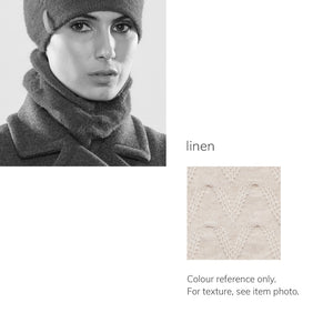 Women's winter Chevron Collar shown in the colour linen.