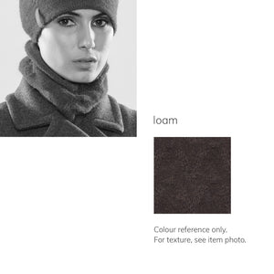 Women's winter Chevron Collar shown in the colour loam.